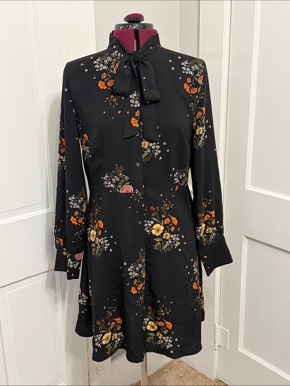LOFT Black Floral Tie-Bow Long Sleeve Dress